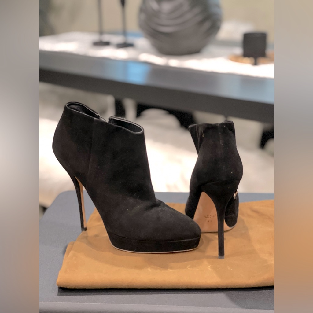 Gucci Sofia Suede Booties